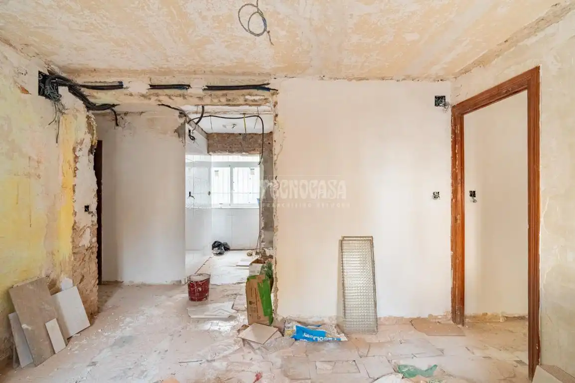 Flat for sale in Granada