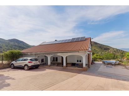 Vista exterior de Finca rústica en venda en Serra amb Aire condicionat, Calefacció i Jardí privat