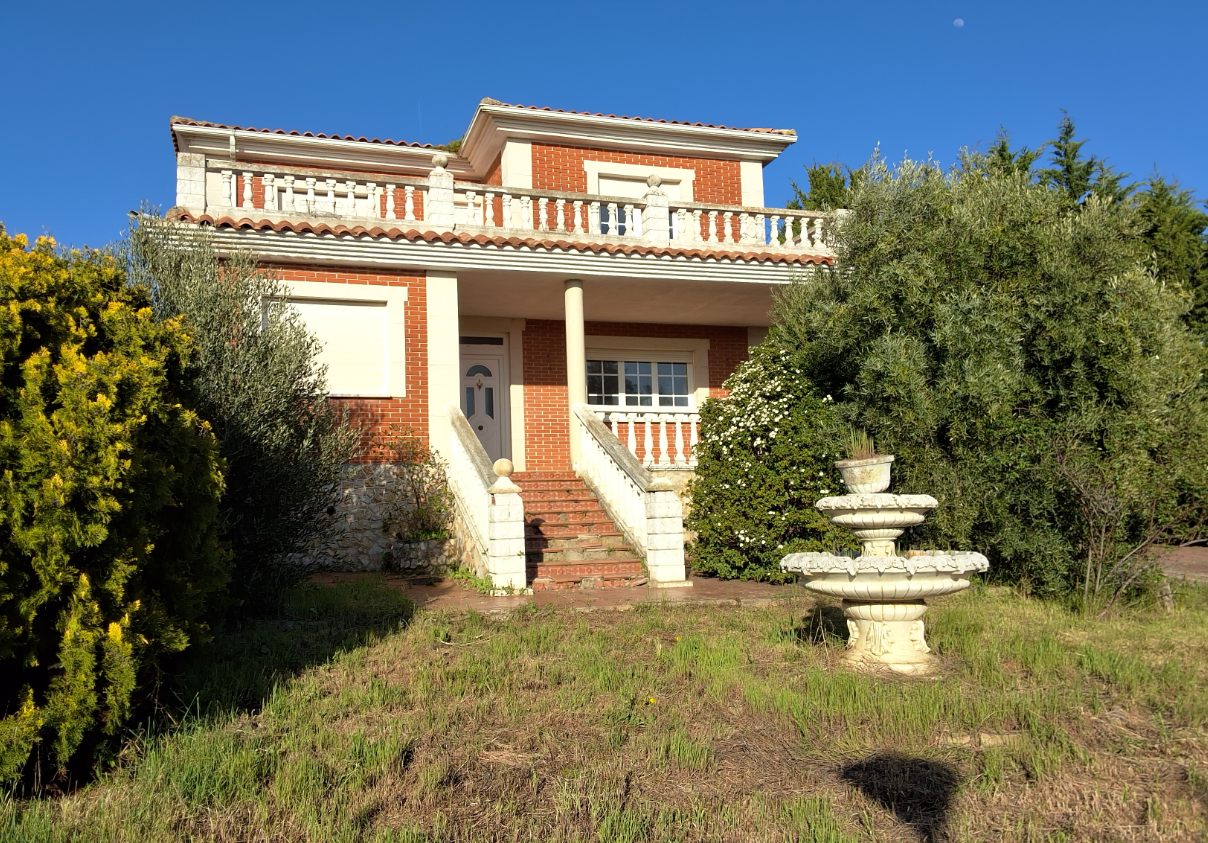 Exterior view of House or chalet for sale in Villalobón  with Swimming Pool