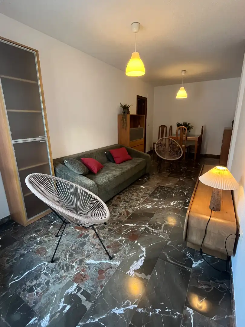 Sala de estar de Piso de alquiler en La Zubia con Amueblado y Balcón