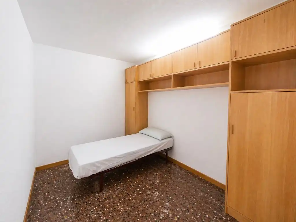 Habitación de Piso en venta en Vilafranca del Penedès con Amueblado, Horno y Balcón