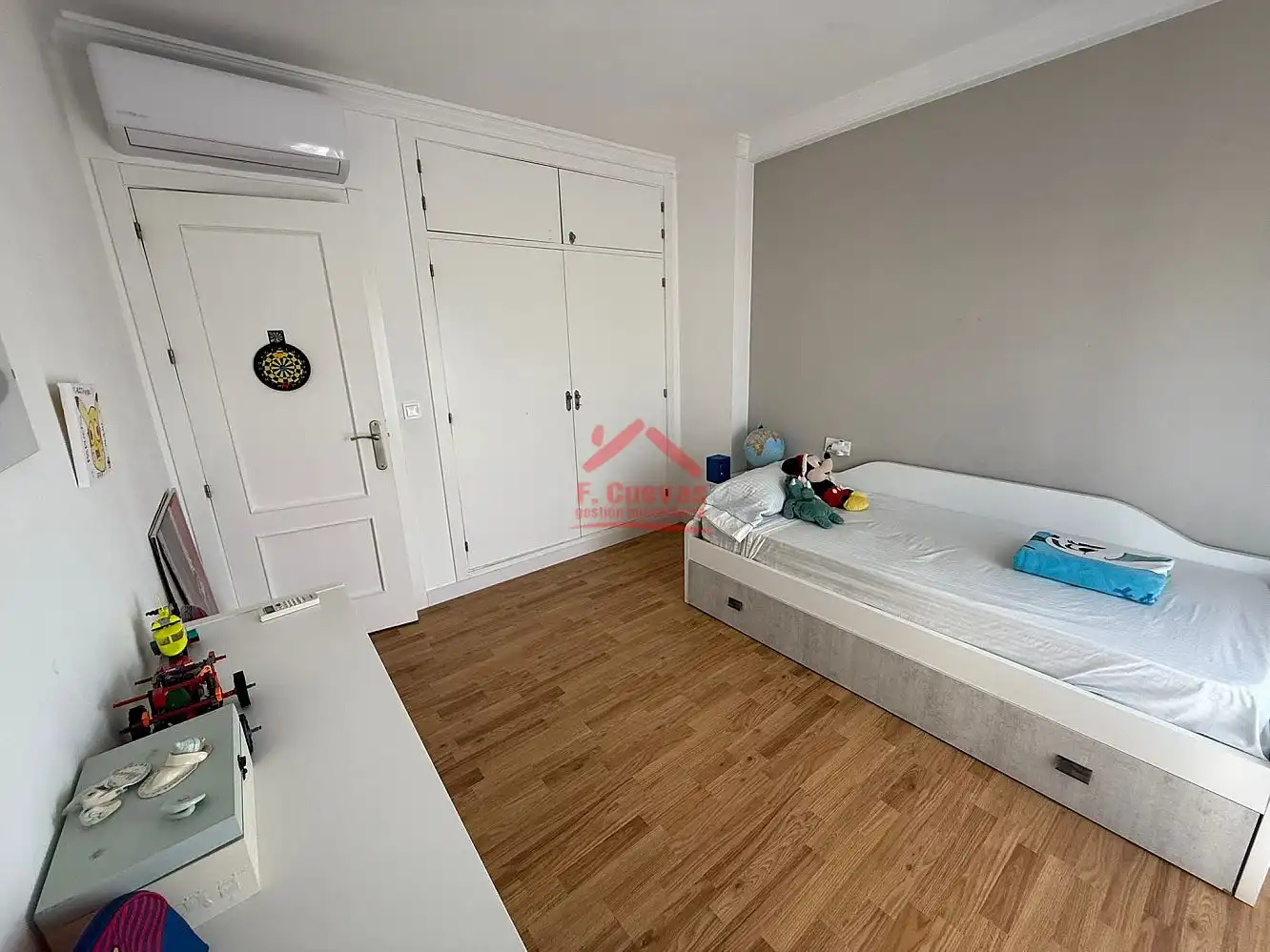 Dormitori de Casa o xalet en venda en Vélez-Málaga amb Terrassa, Piscina i Forn