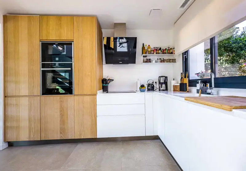 Küche von Haus oder Chalet zum Verkauf in Marbella mit Klimaanlage, Heizung und Privatgarten