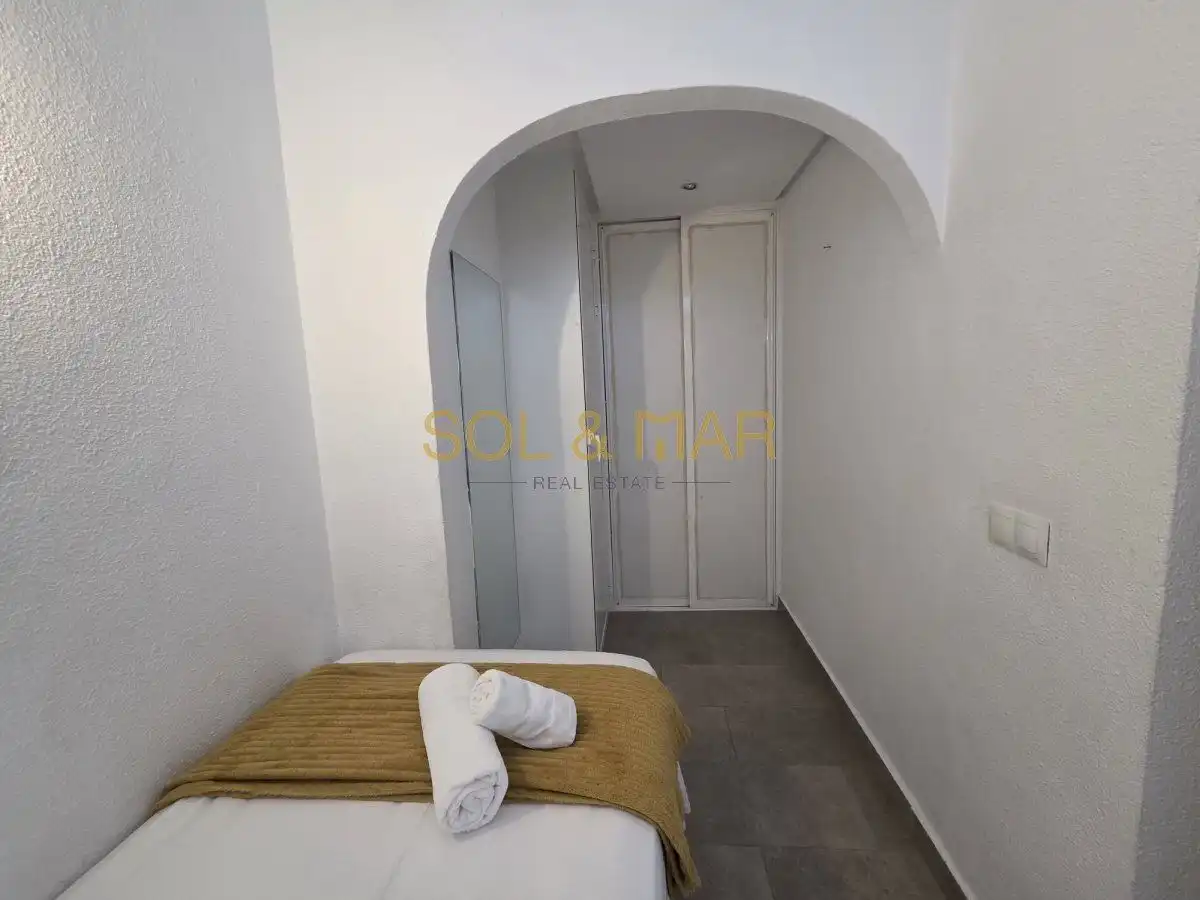 Schlafzimmer von Wohnung zum Verkauf in Torremolinos mit Klimaanlage, Heizung und Terrasse