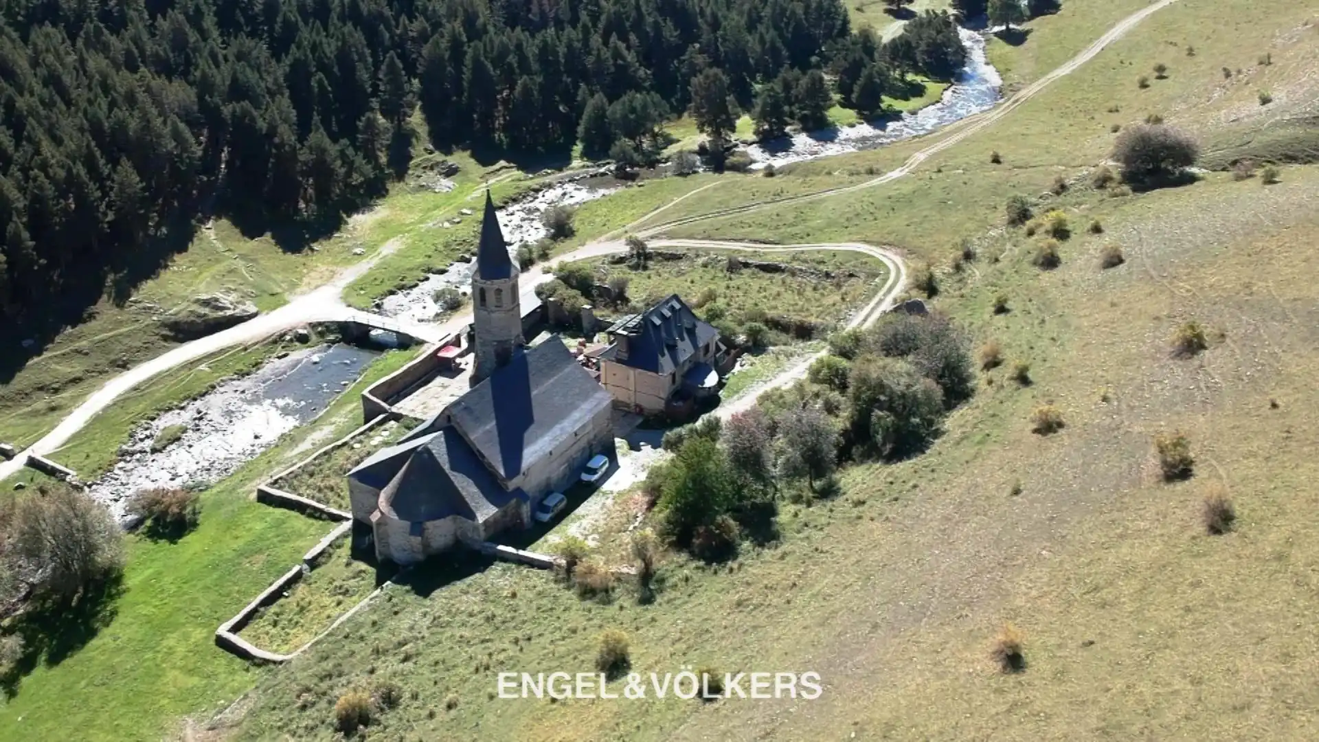 Vista exterior de Casa o xalet en venda en Naut Aran amb Calefacció, Jardí privat i Parquet
