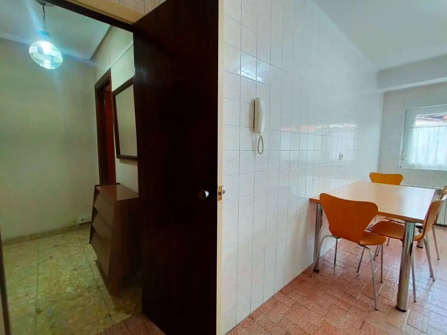 Bany de Pis en venda en Pravia amb Calefacció i Terrassa