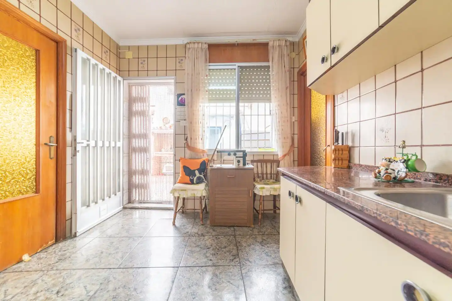 Cuina de Casa o xalet en venda en San Pedro del Pinatar amb Aire condicionat, Jardí privat i Terrassa