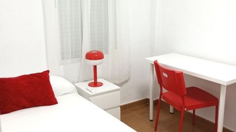 Foto 3 de Piso de alquiler en Ciudad Jardín - Zoco, Córdoba Capital