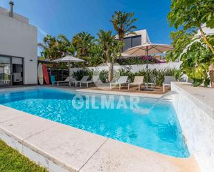 Swimming pool of House or chalet for sale in Conil de la Frontera  with Air Conditioner, Heating and Private garden