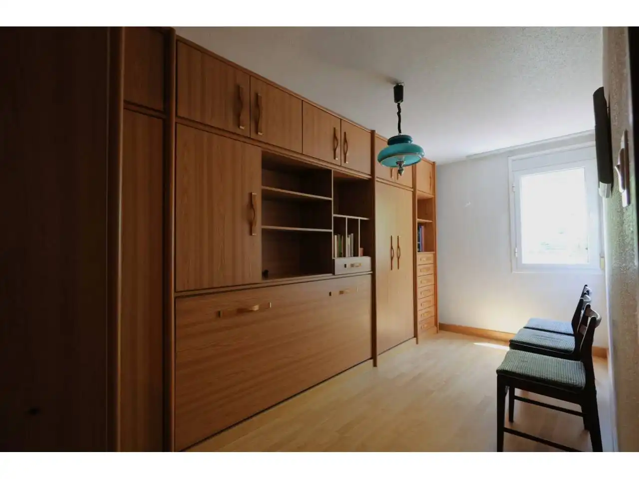 Habitación de Piso en venta en L'Hospitalet de Llobregat con Parquet, Trastero y Amueblado