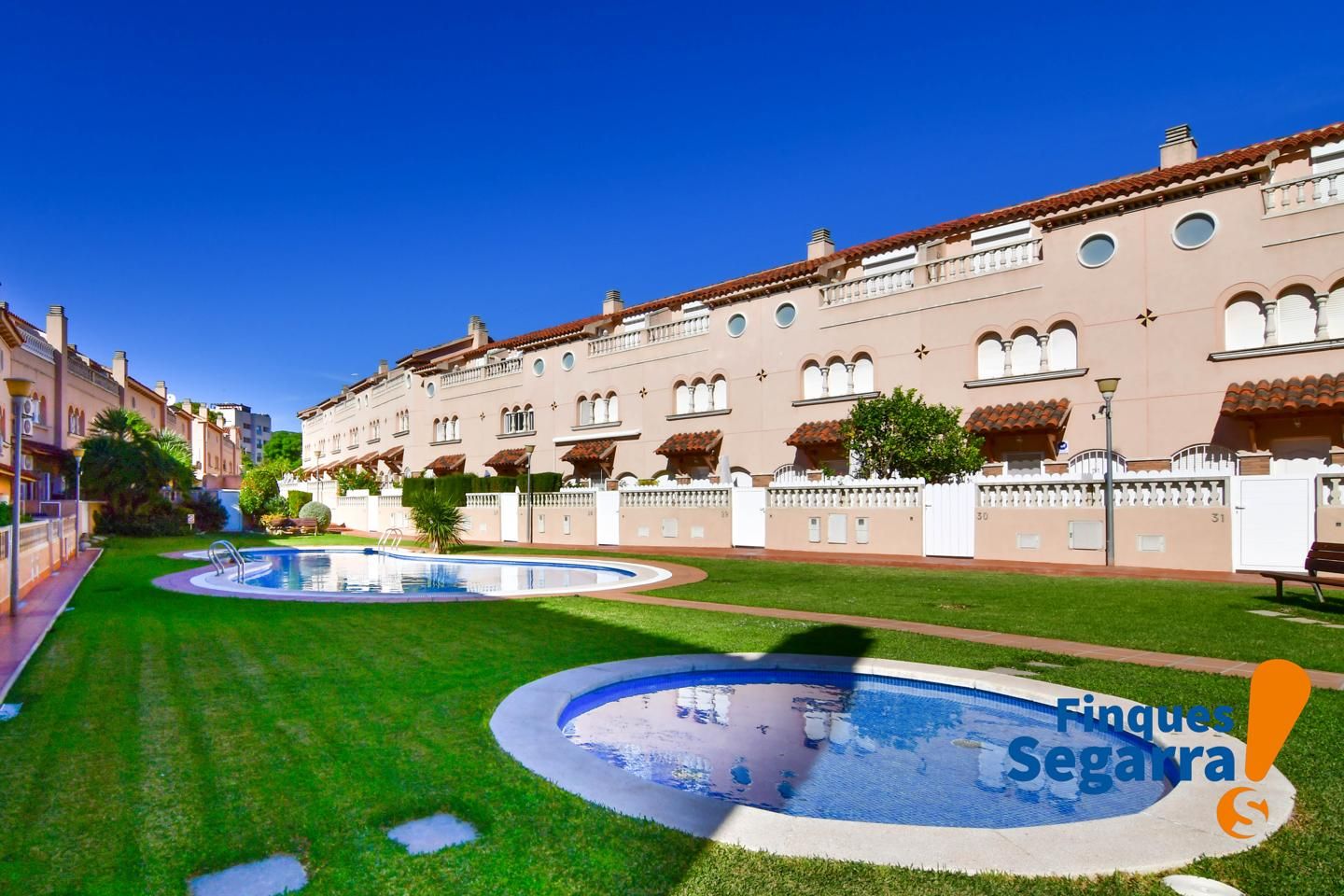 Jardí de Casa adosada en venda en El Vendrell amb Aire condicionat, Calefacció i Jardí privat