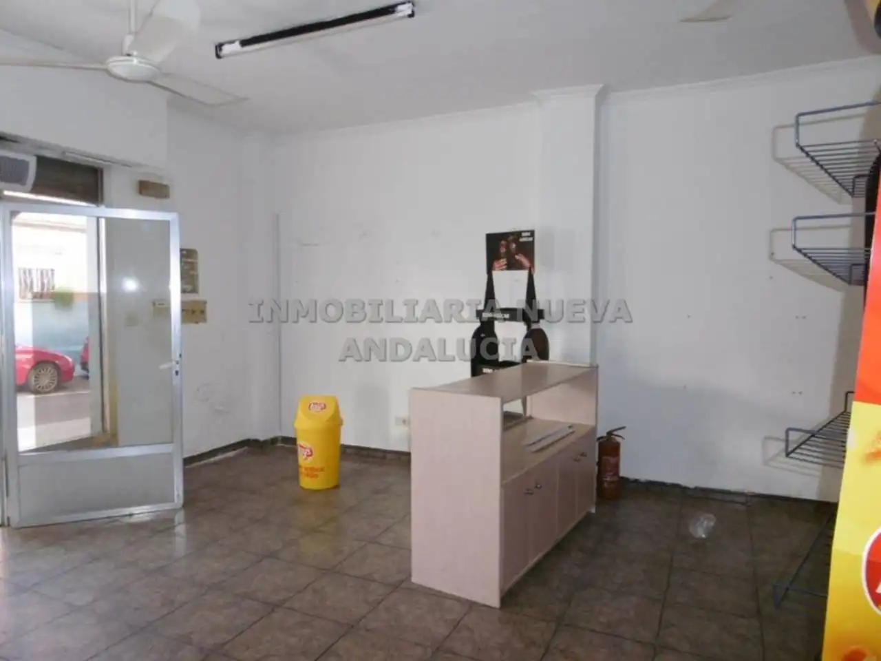Local comercial de lloguer a San Luis, imagen 3