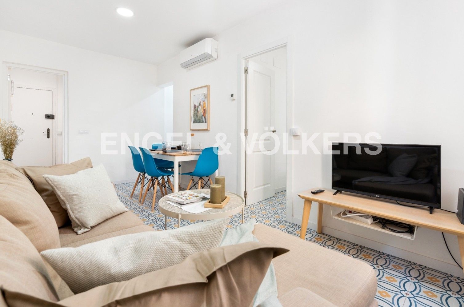 Living room of Apartment to rent in  Barcelona Capital  with Air Conditioner, Heating and Parquet flooring