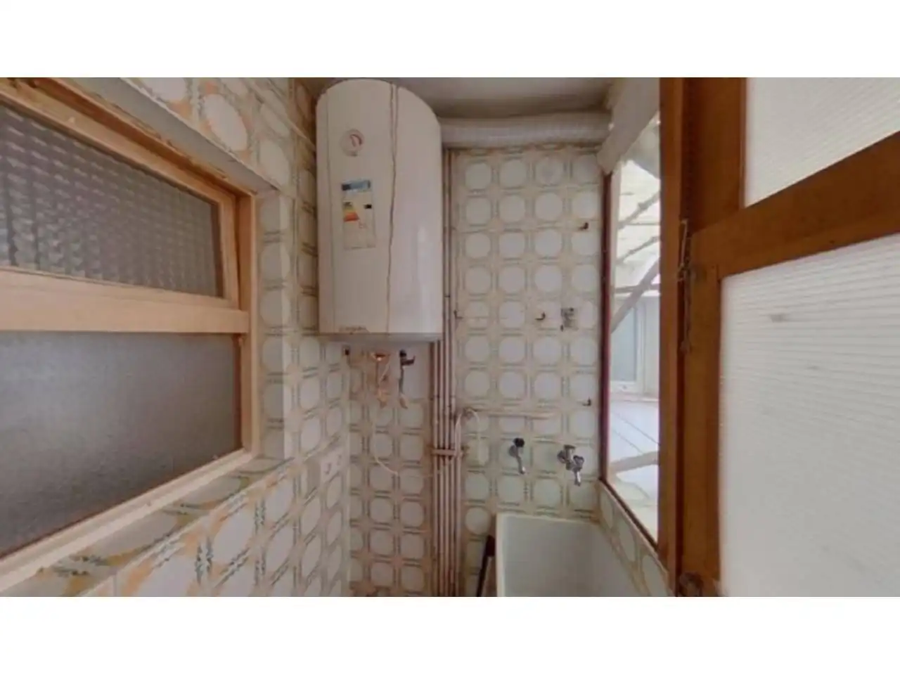 Baño de Piso en venta en Salt