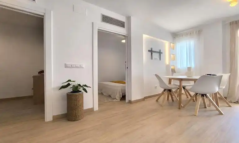 Mini appartamento con terrazza in vendita a DELTA MUGA 11, imagen 8