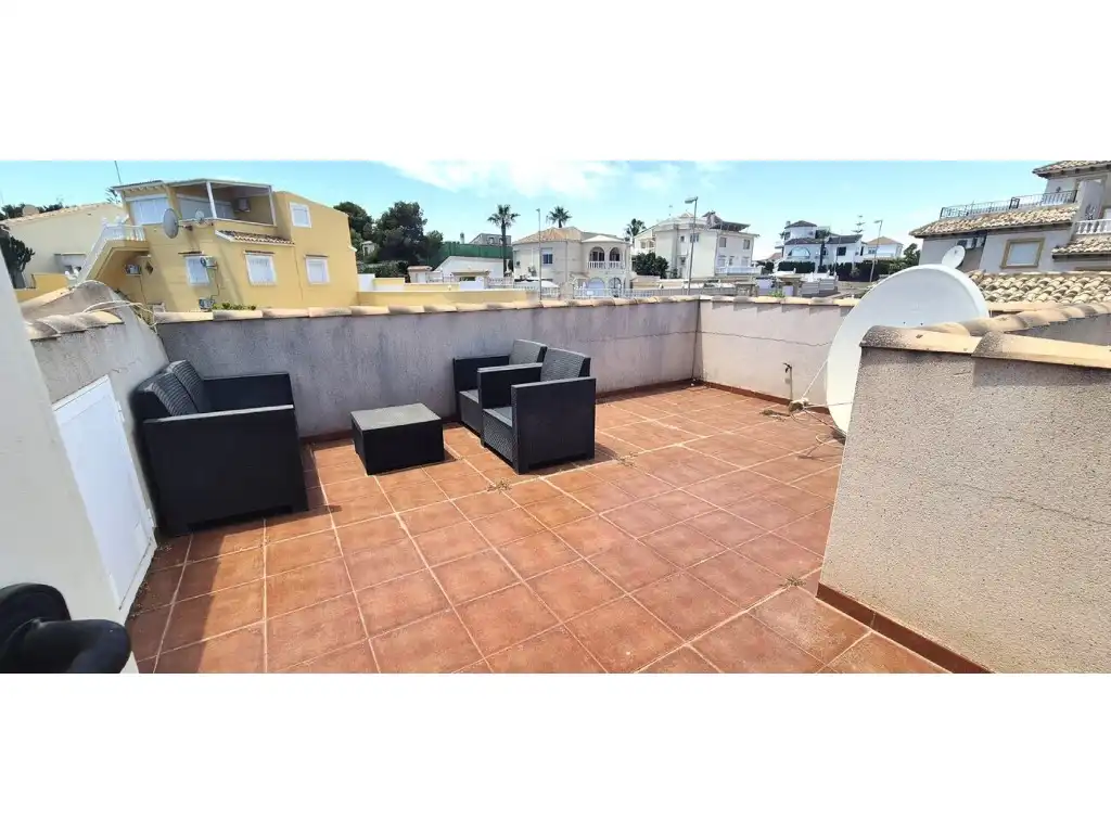 House with pool for sale in Poligono F-2 Filipinas Oeste, imagen 34