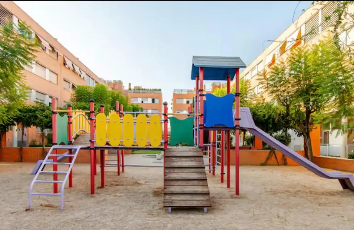 Vista exterior de Pis en venda en Córdoba amb Aire condicionat, Jardí privat i Terrassa