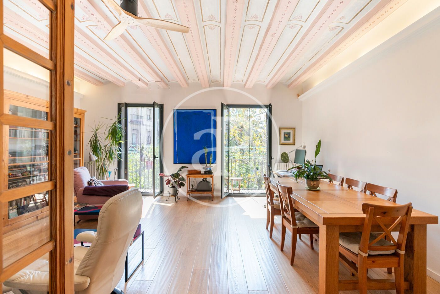 Exterior view of Flat for sale in  Barcelona Capital  with Heating, Private garden and Balcony