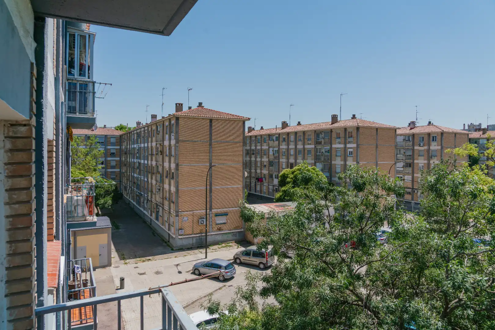 Vista exterior de Piso en venta en Zaragoza con Calefacción, Parquet y Terraza