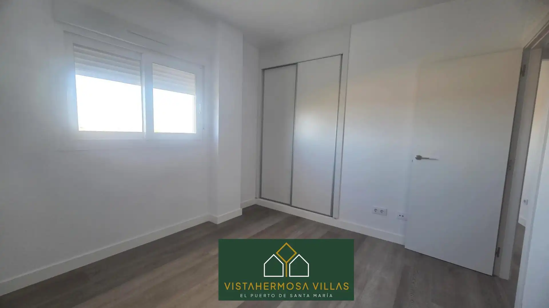 Habitación de Piso en venta en El Puerto de Santa María con Terraza y Piscina comunitaria