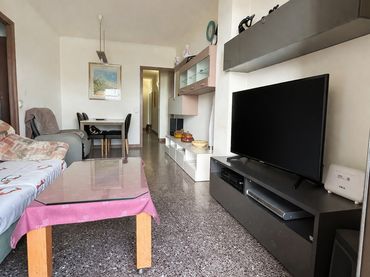 Piso con balcón en venta en Castell - Poble Vell