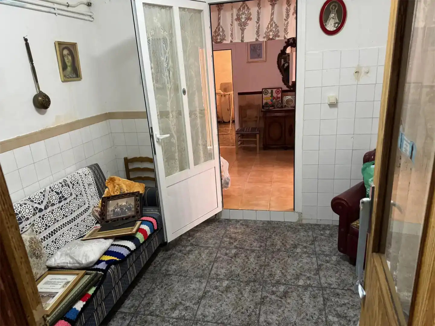 Sala de estar de Casa adosada en venta en El Provencio   con Amueblado, Horno y Lavadora