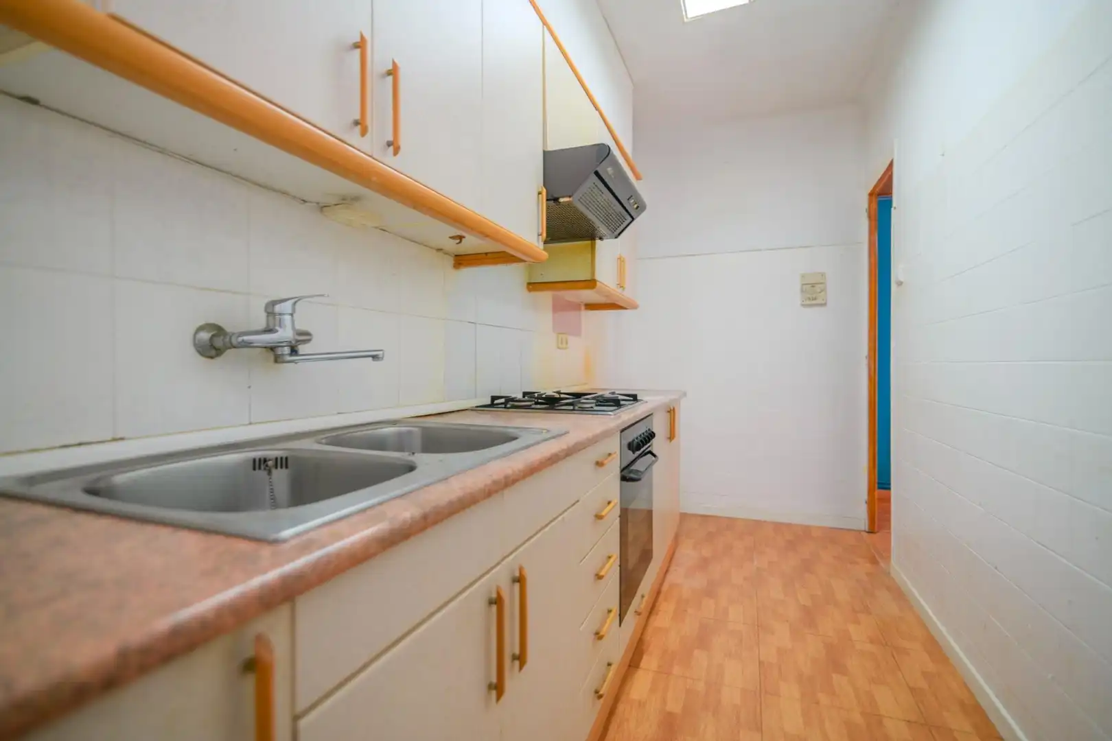 Kitchen of Flat for sale in Manresa  with Heating and Alarm