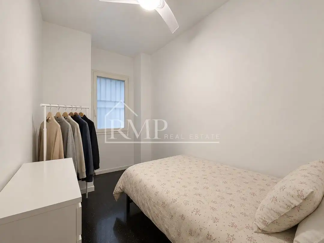 Habitación de Piso en venta en Barcelona con Aire acondicionado, Calefacción y Terraza