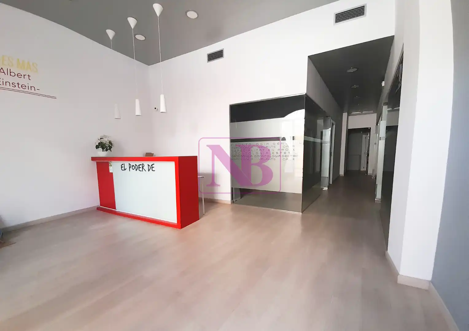 Business premises for sale in Carrer de la Font 38