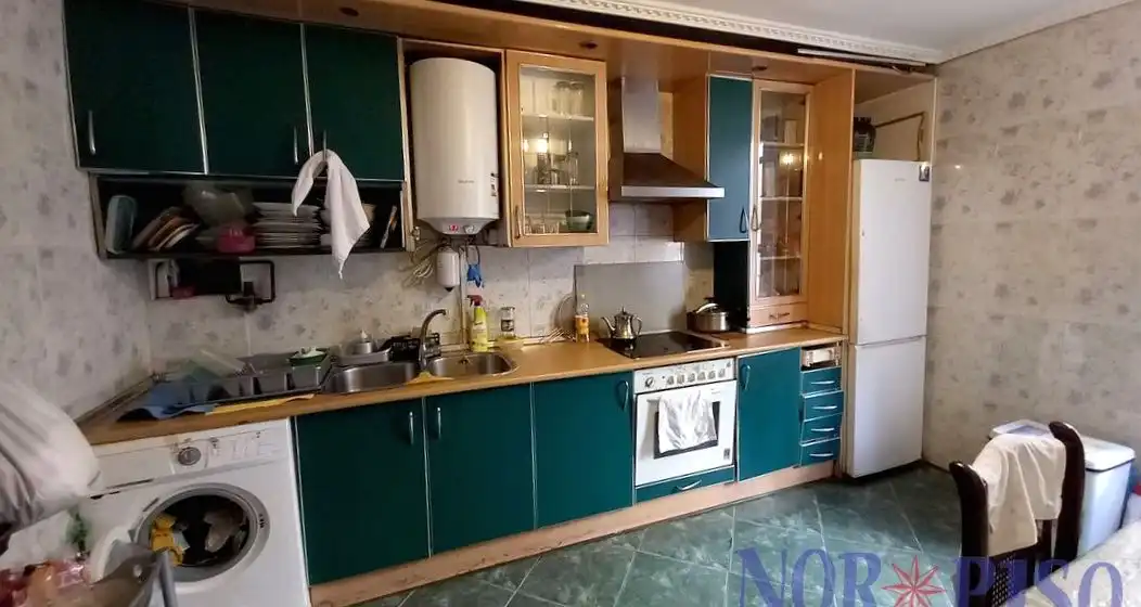 Cocina de Piso en venta en Bilbao  con Balcón