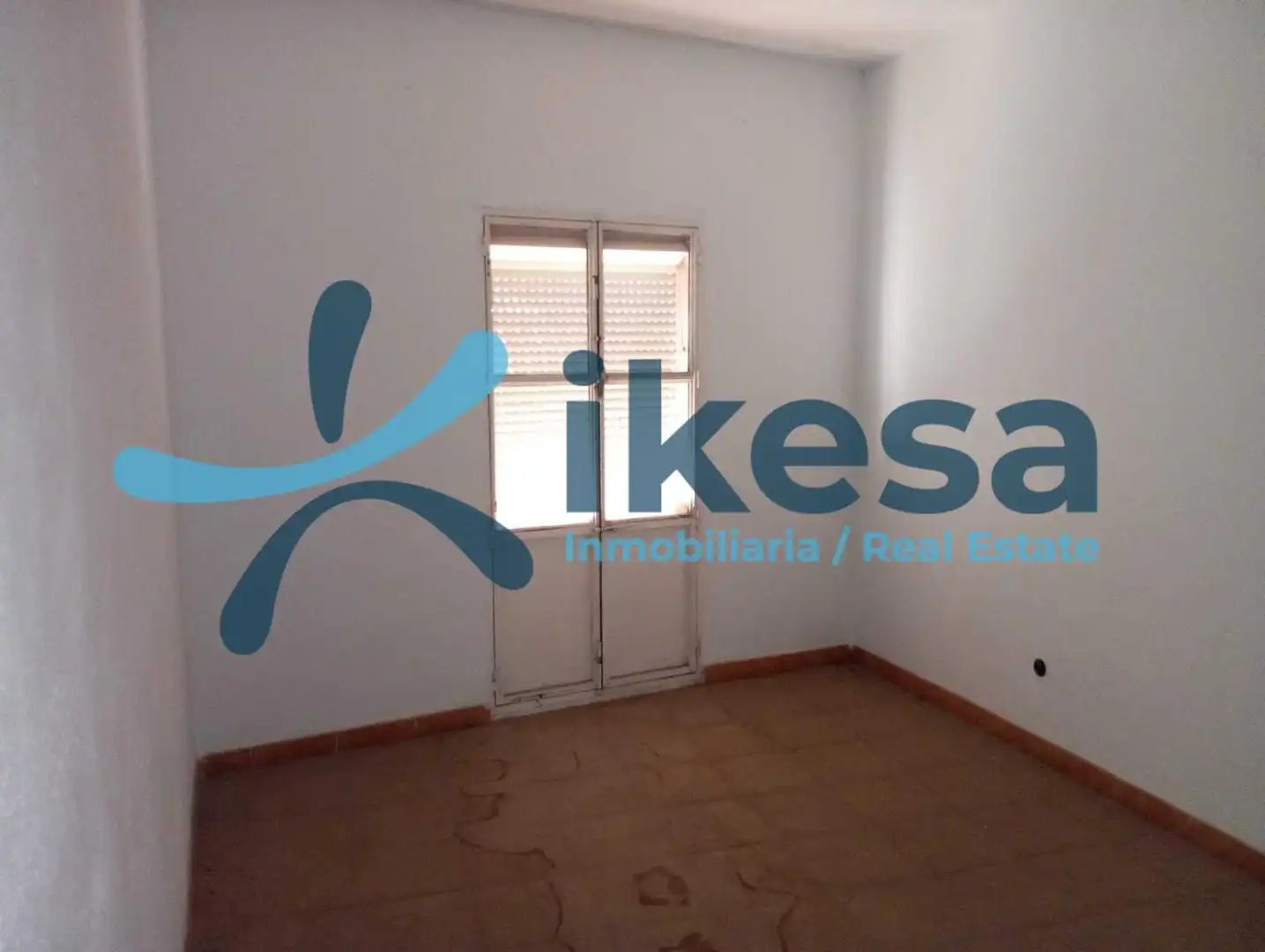 Casa adosada en venta en Calera de León