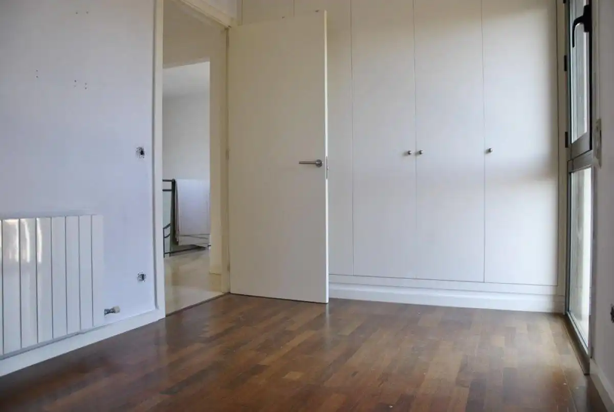 Dormitori de Casa o xalet en venda en Cunit amb Calefacció, Jardí privat i Parquet