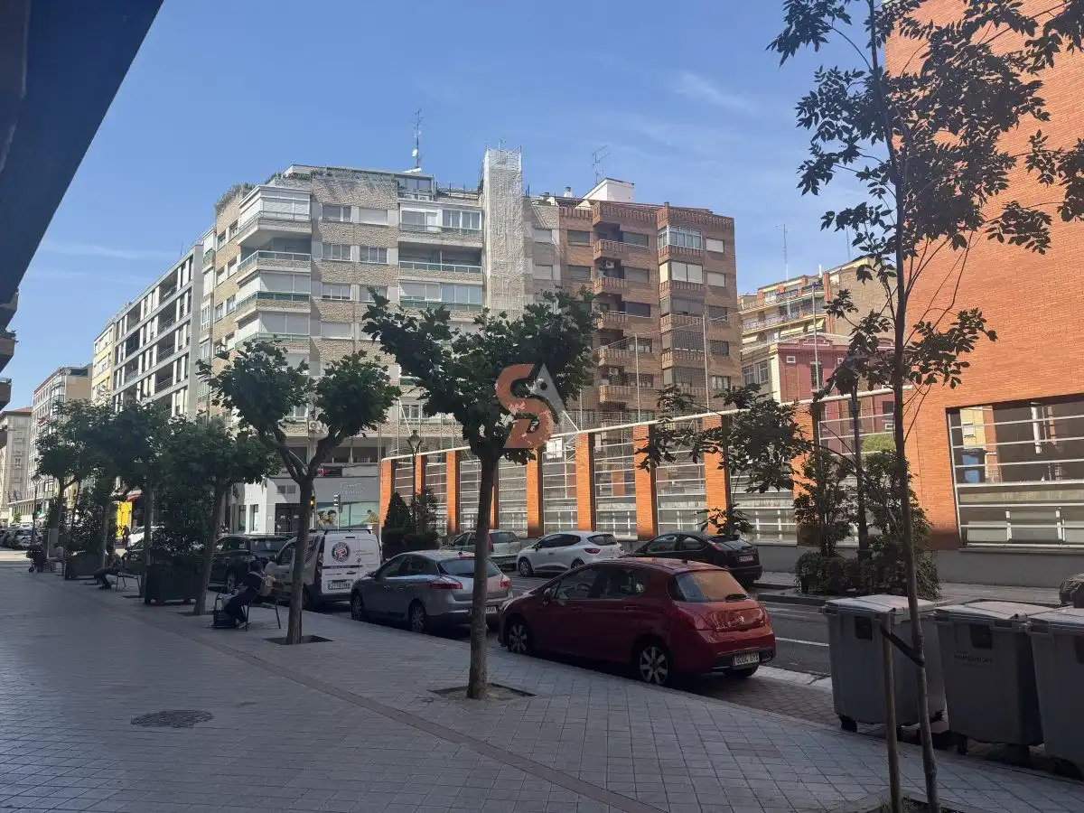 Vista exterior de Pis en venda en Valladolid amb Aire condicionat, Calefacció i Terrassa