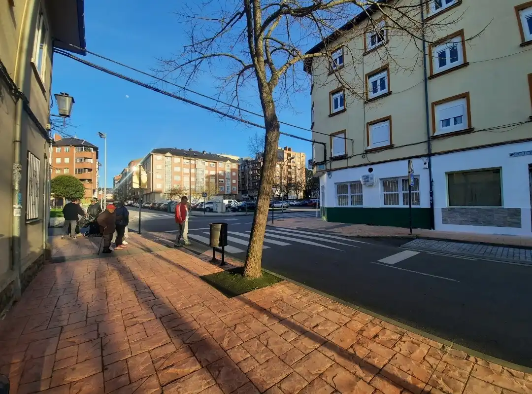 Vista exterior de Pis en venda en Ponferrada amb Calefacció i Moblat