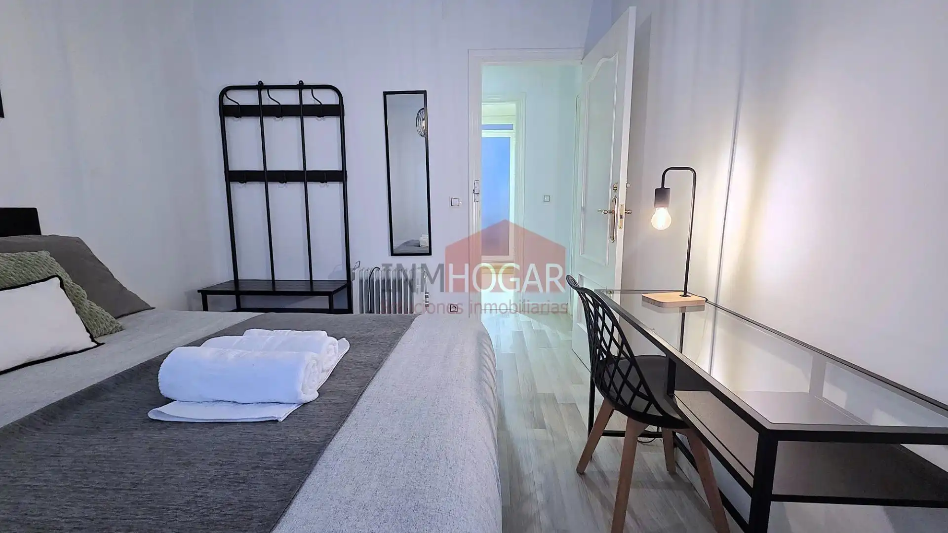 Habitación de Piso en venta en Ávila con Calefacción y Amueblado