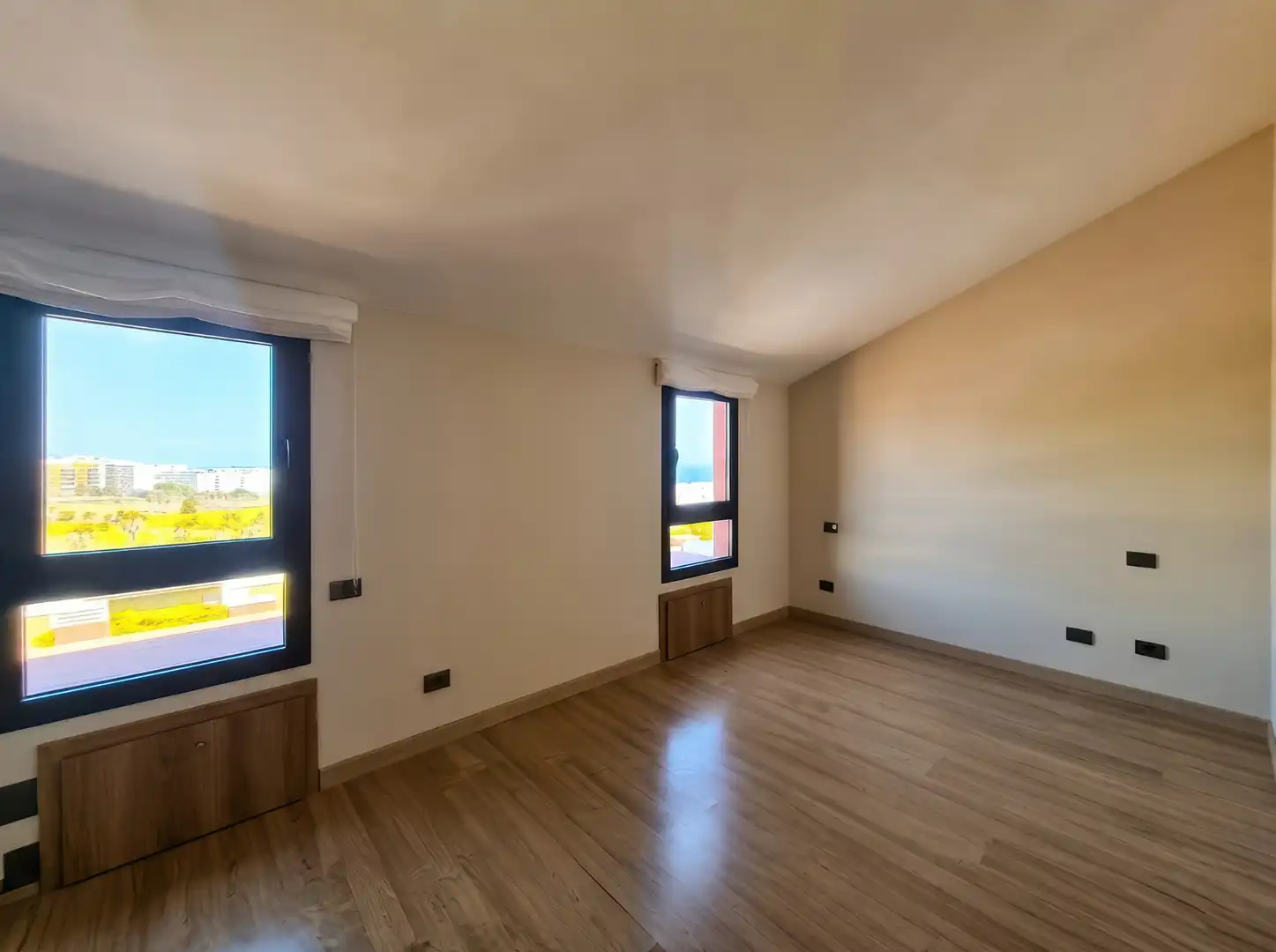 Dormitori de Casa adosada en venda en Las Palmas de Gran Canaria amb Jardí privat, Terrassa i Traster