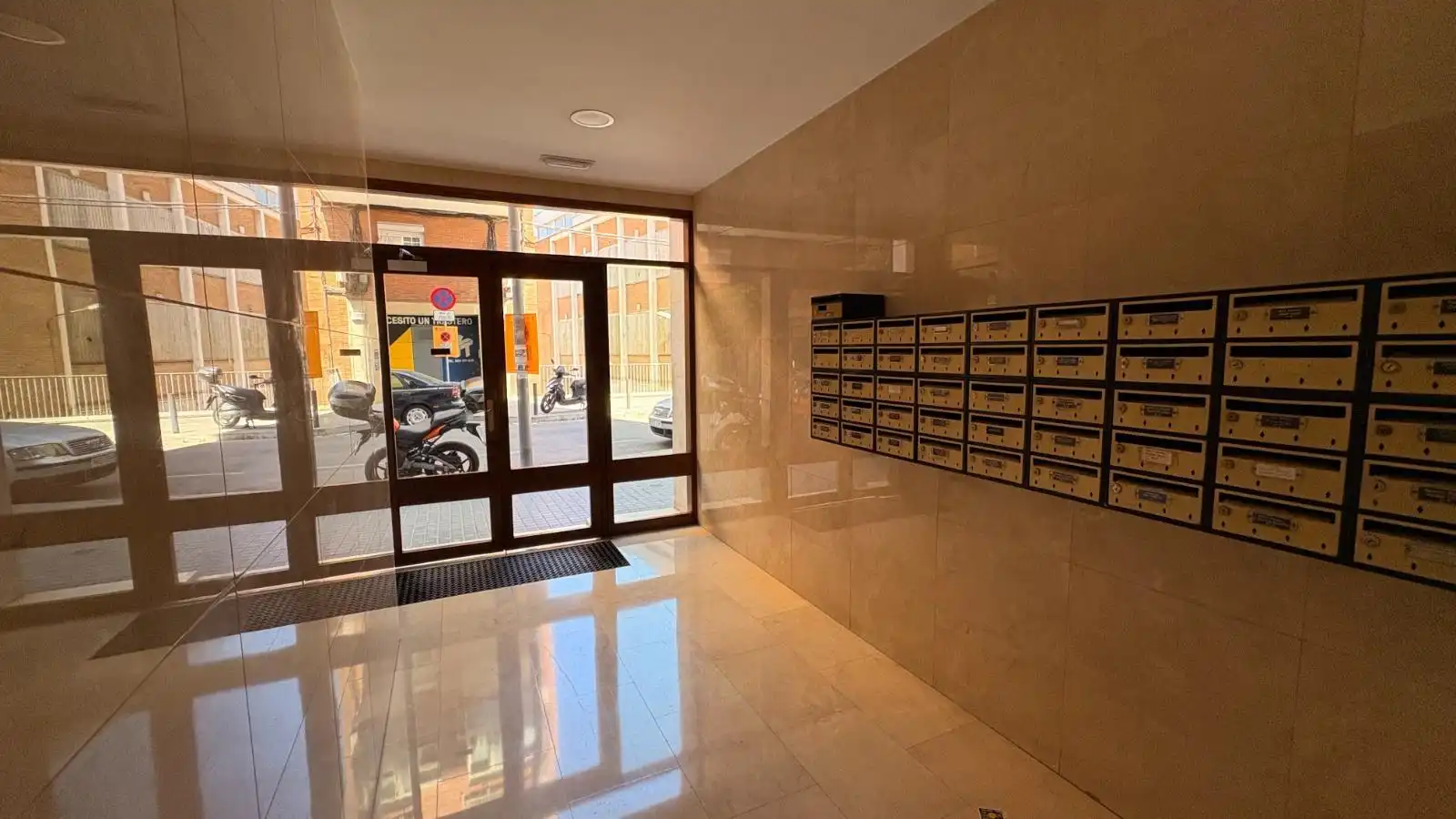 Wohnung zum Verkauf in L'Hospitalet de Llobregat mit Parkett
