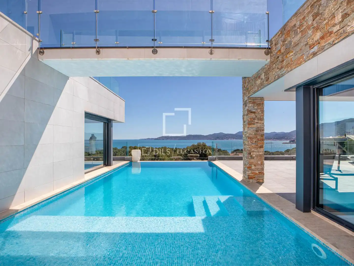 Piscina de Casa o xalet en venda en Llançà amb Aire condicionat, Calefacció i Jardí privat