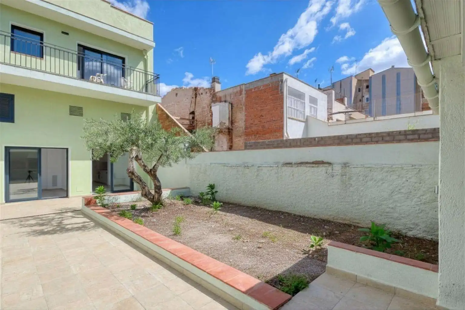 Terrace of Ground floor for sale in Figueres  with Private garden, Terrace and Storage room