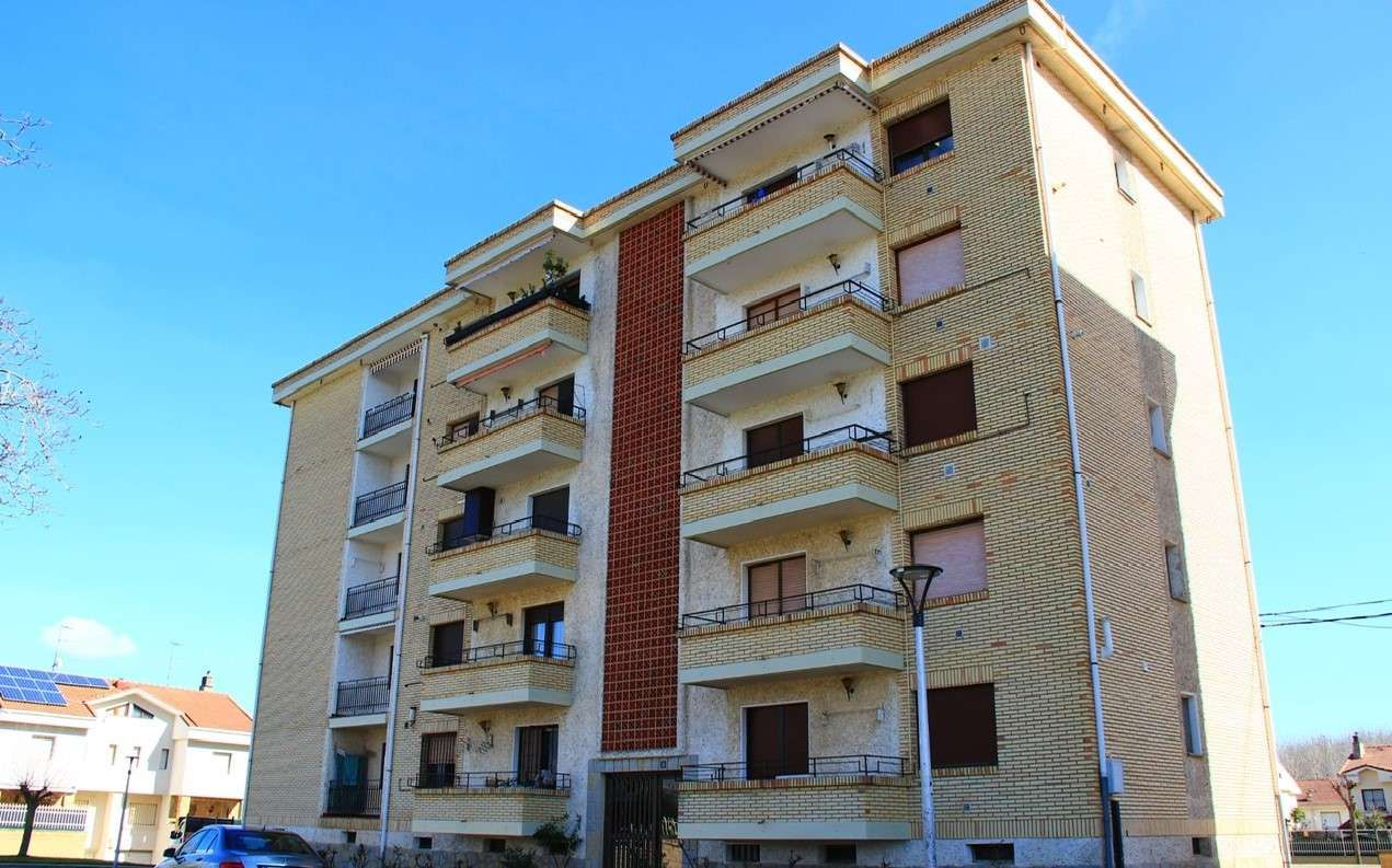 Vista exterior de Pis en venda en Casalarreina amb Calefacció i Moblat