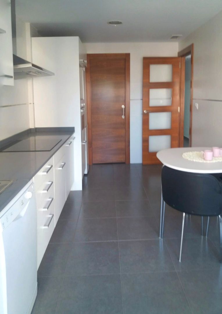 Cuina de Pis de lloguer en Elche / Elx amb Balcó i Piscina comunitària