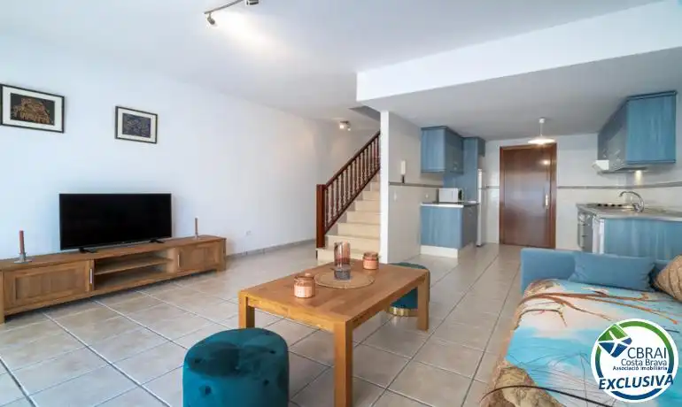 Casa aparellada amb piscina en venda a Muga - Gran Reserva - Badia, imagen 5