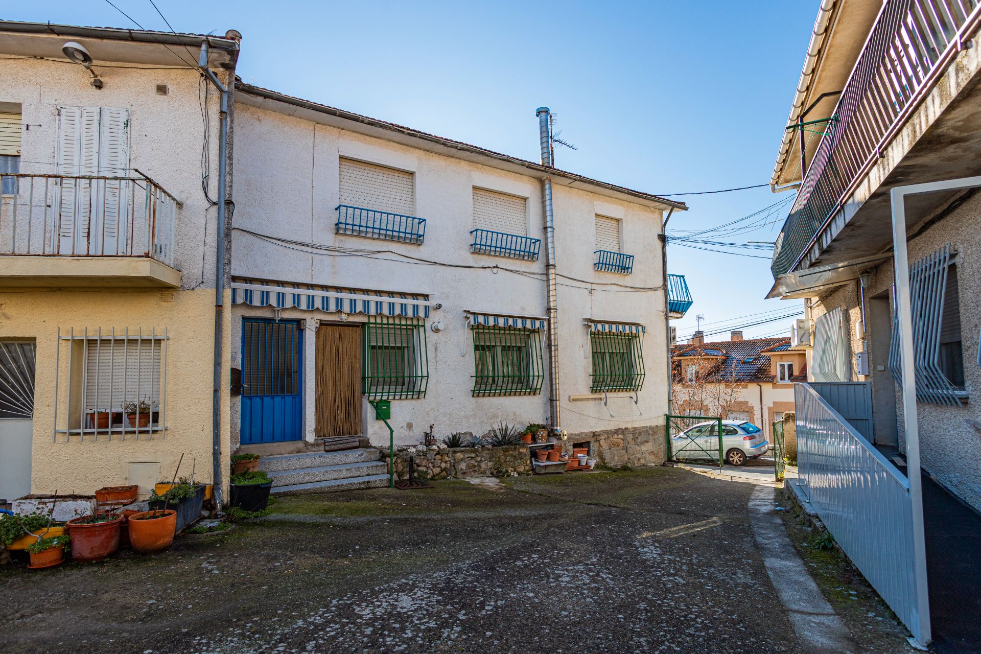 Vista exterior de Casa o xalet en venda en Moralzarzal amb Calefacció, Parquet i Moblat