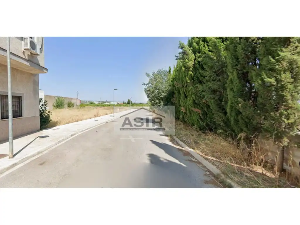Terreno residencial en venta en Calle Carles Carbonell, imagen 3