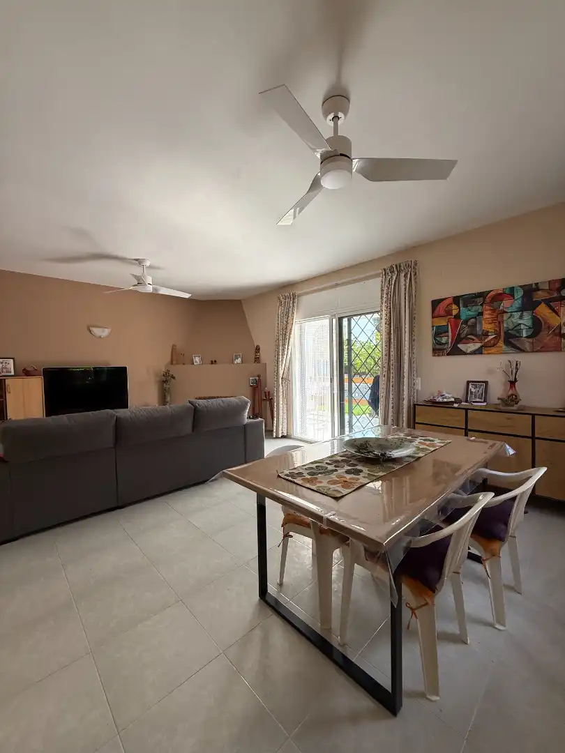 Sala de estar de Casa o chalet en venta en Vinaròs con Aire acondicionado, Calefacción y Jardín privado