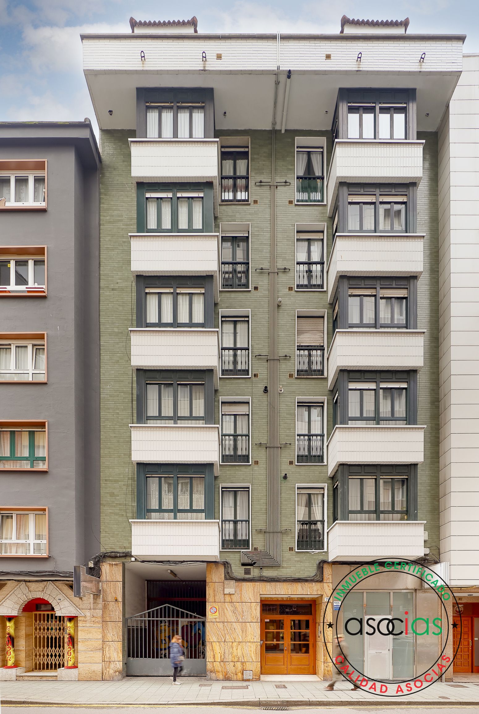 Vista exterior de Piso en venta en Gijón  con Calefacción, Parquet y Trastero