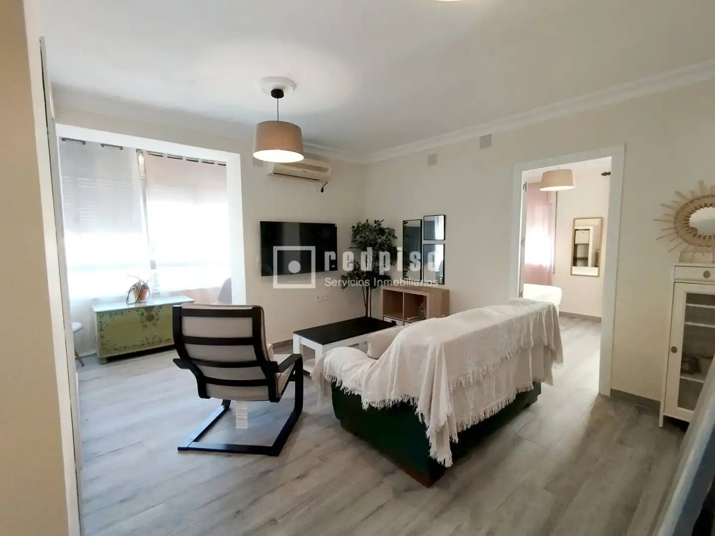 Exterior view of Flat for rent in Sevilla  with Air Conditioner, Heating and Terrace
