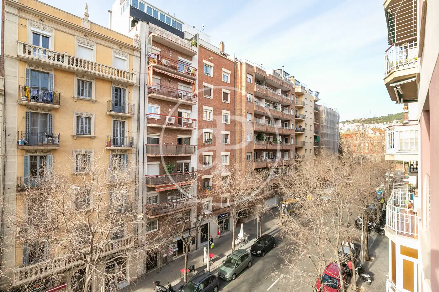 Vista exterior de Piso en venta en Barcelona con Aire acondicionado y Calefacción