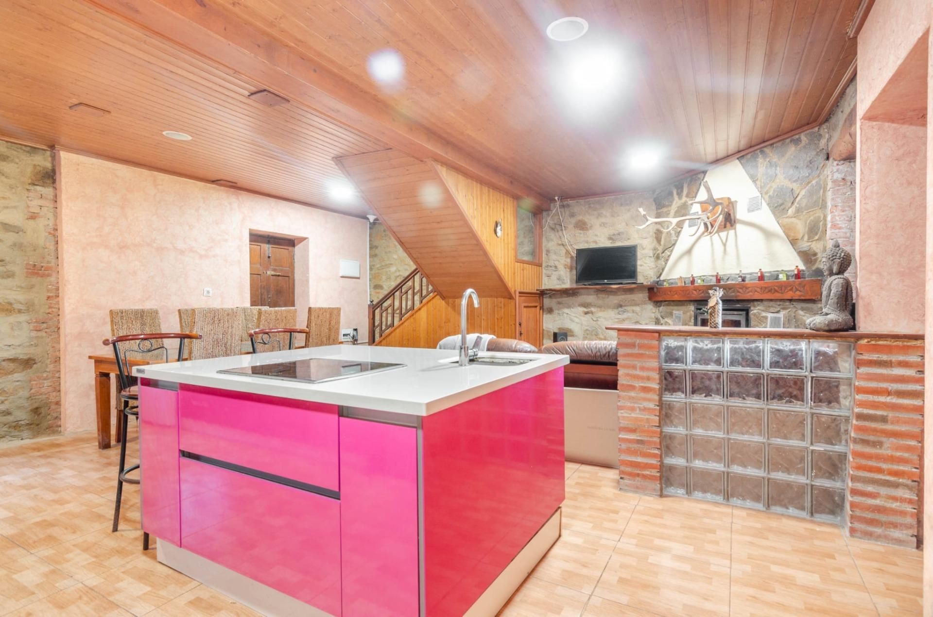 Kitchen of House or chalet for sale in Aller  with Heating, Terrace and Storage room