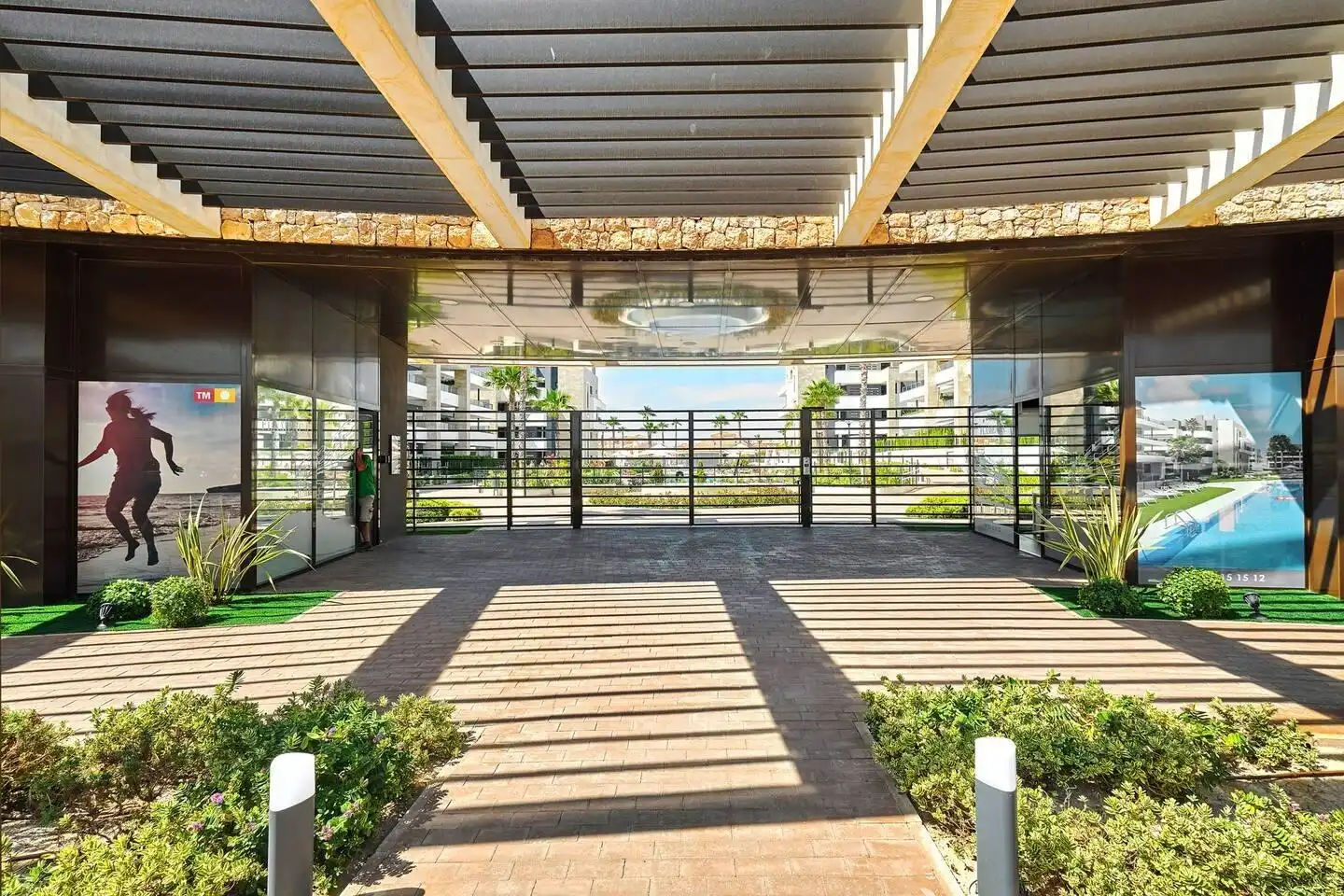 Planta baixa en venda en Orihuela amb Aire condicionat, Jardí privat i Terrassa